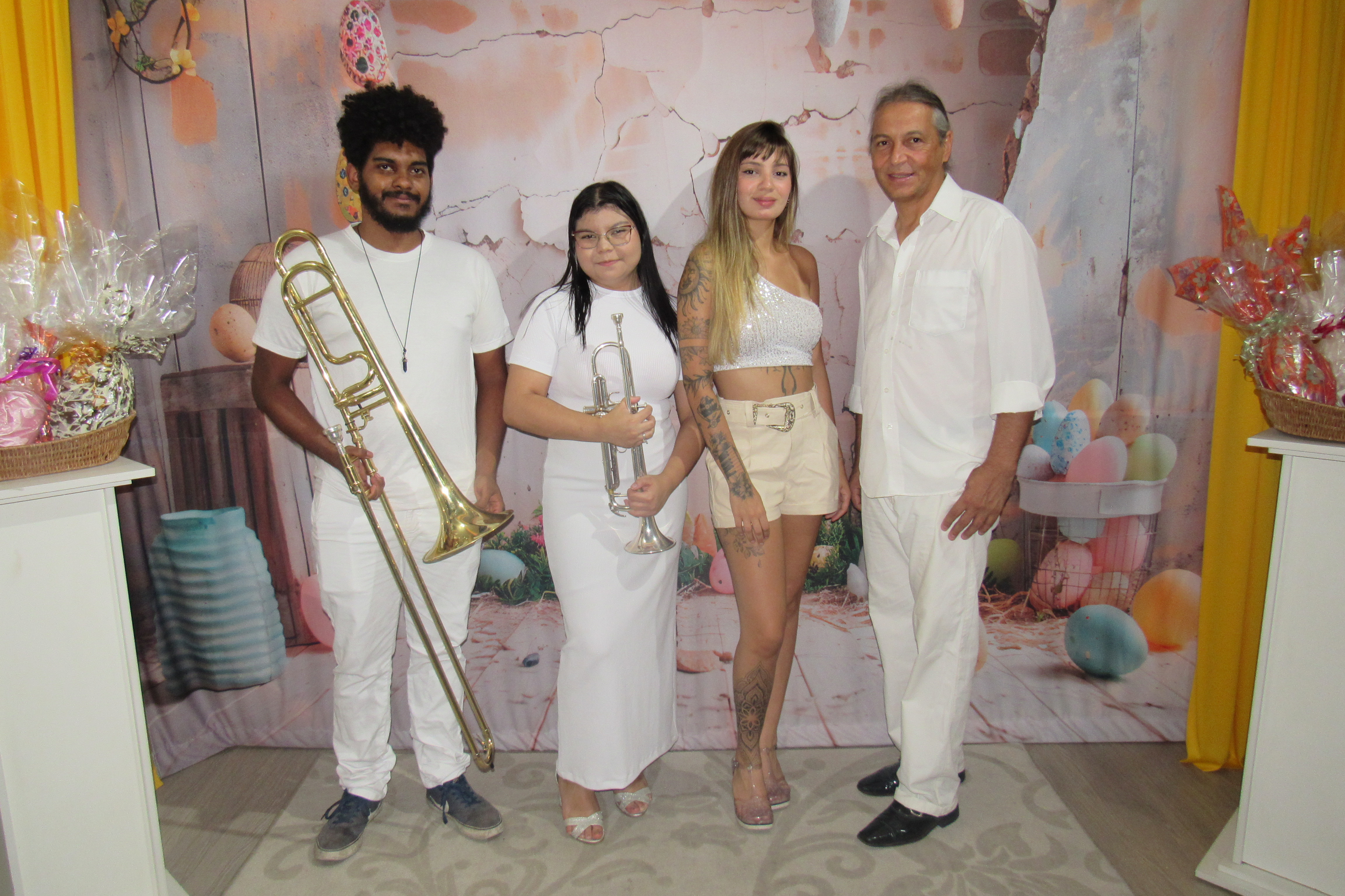 04/04/2026 Baile de Páscoa / Baile do Amarelo com a Banda 4 Estações